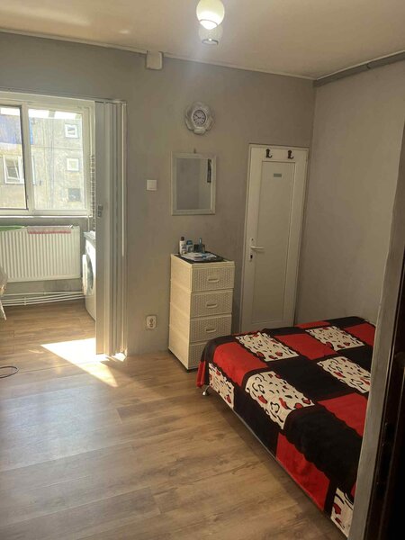 Rahova Amurgului, bloc f curat